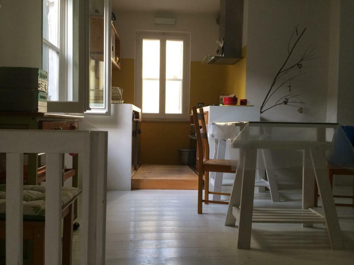 Apartamento Blu Klein Foligno Exterior foto